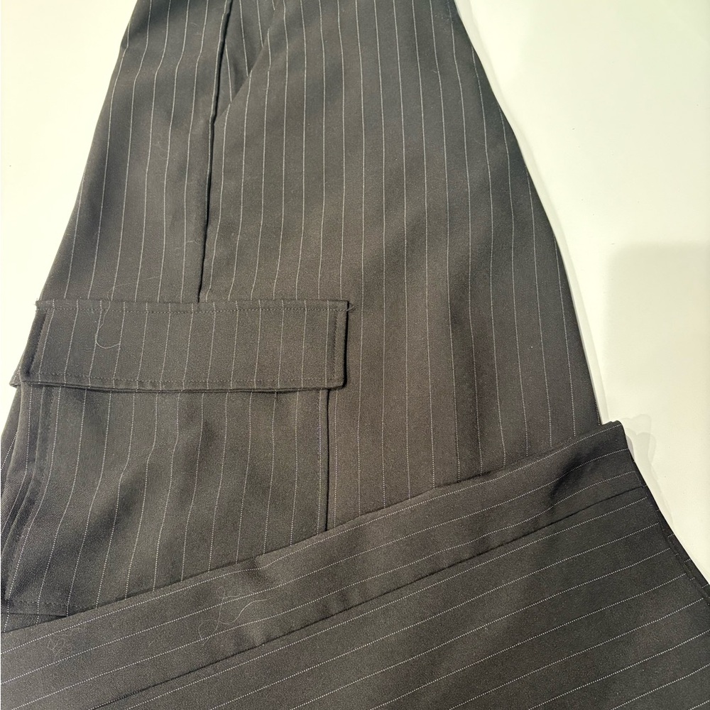 Adrianna Papell Black Pinstripe Cropped Wide Leg Cargo Pants Size 14